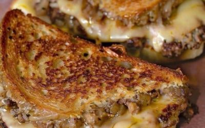 Patty Melts z tajnym sosem: klasyka obiadowa, którą możesz przygotować w domu